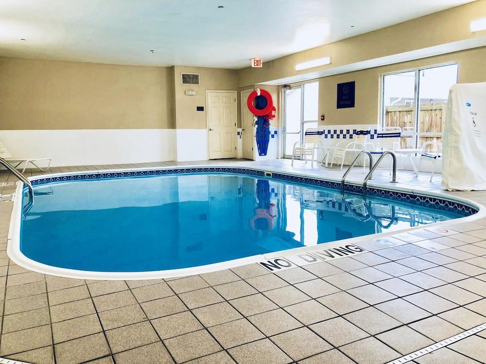 Comfort Suites Terre Haute University Area Εξωτερικό φωτογραφία
