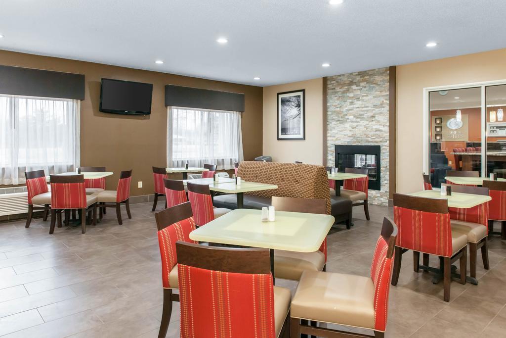 Comfort Suites Terre Haute University Area Εξωτερικό φωτογραφία