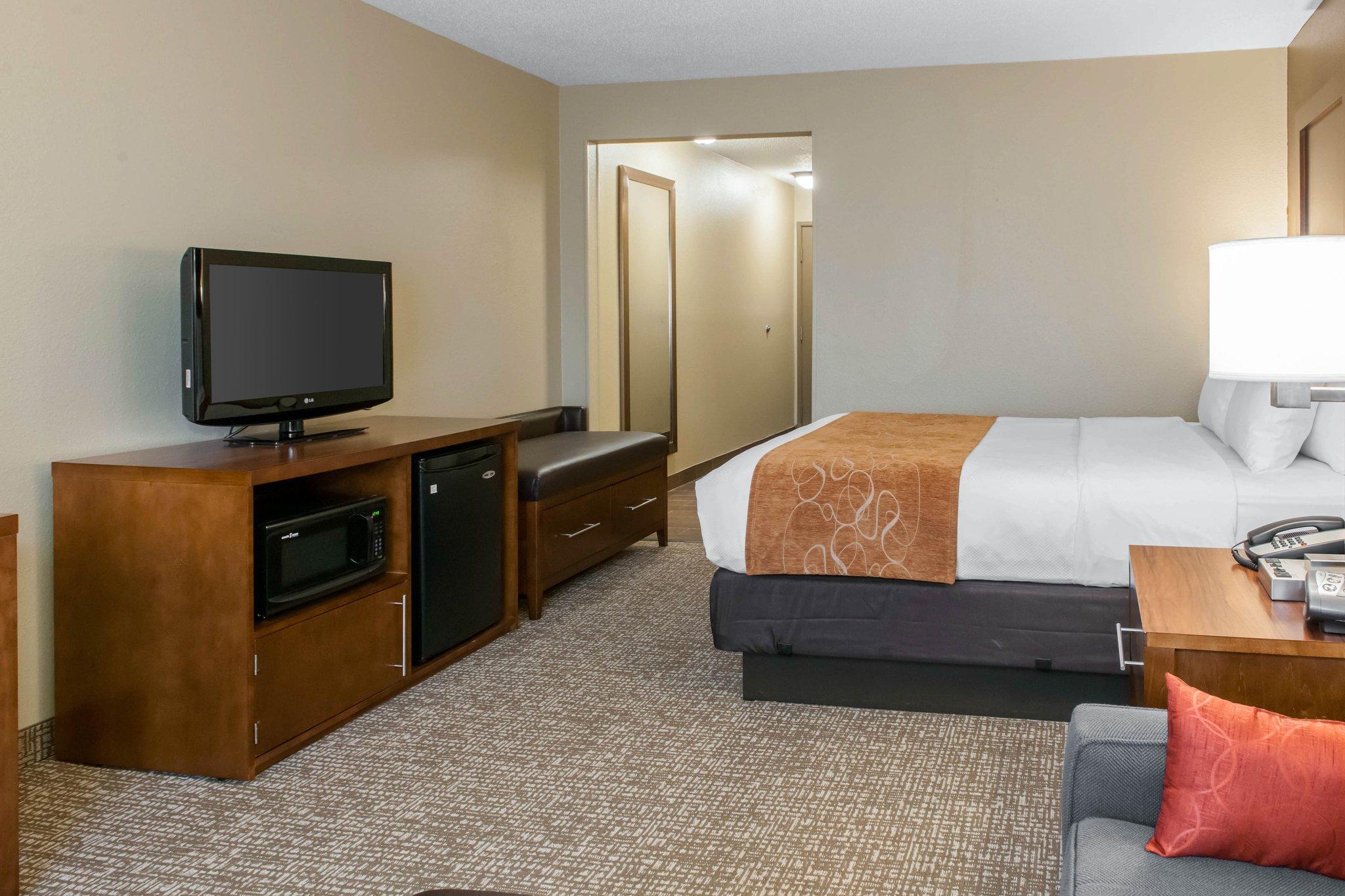 Comfort Suites Terre Haute University Area Εξωτερικό φωτογραφία