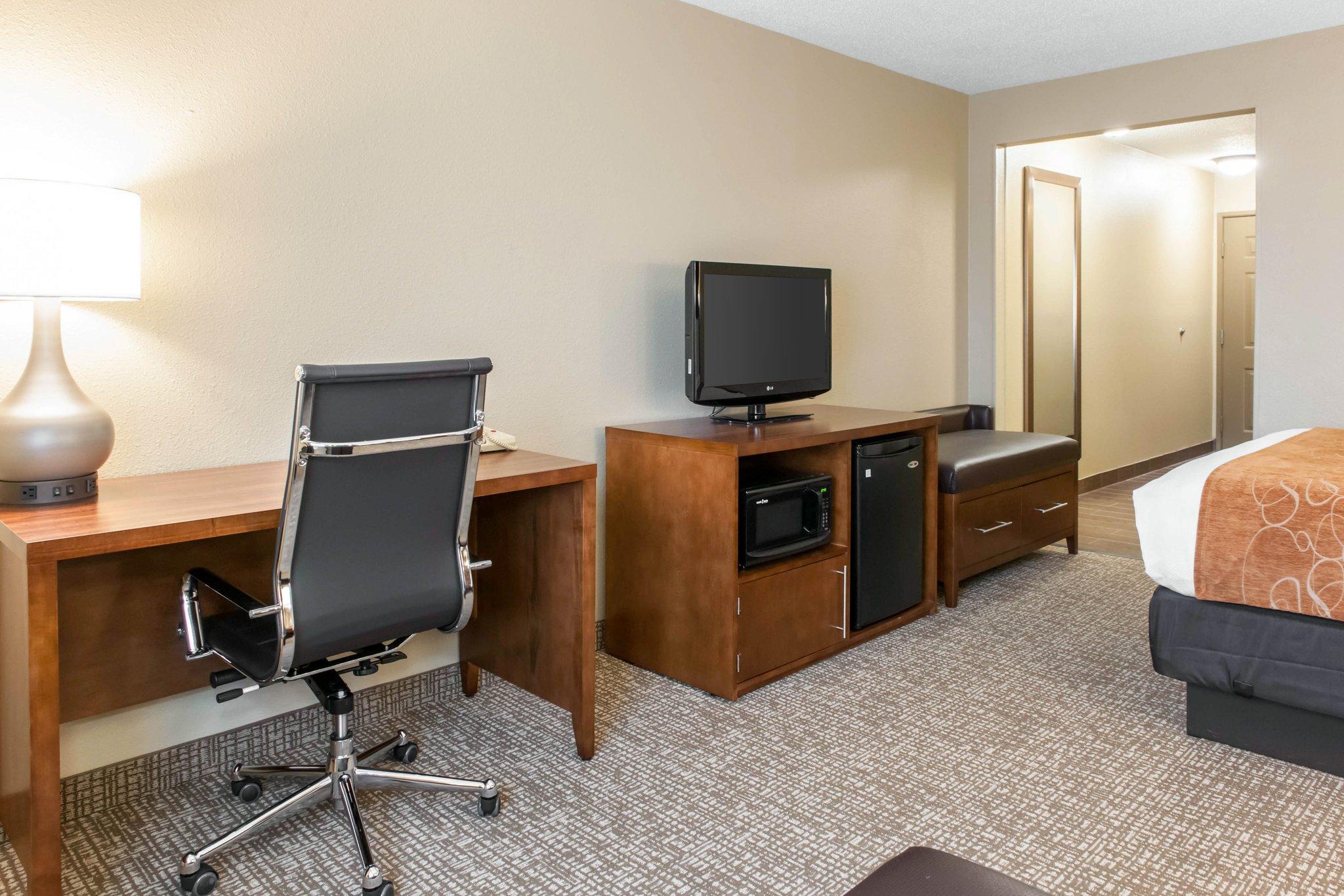 Comfort Suites Terre Haute University Area Εξωτερικό φωτογραφία