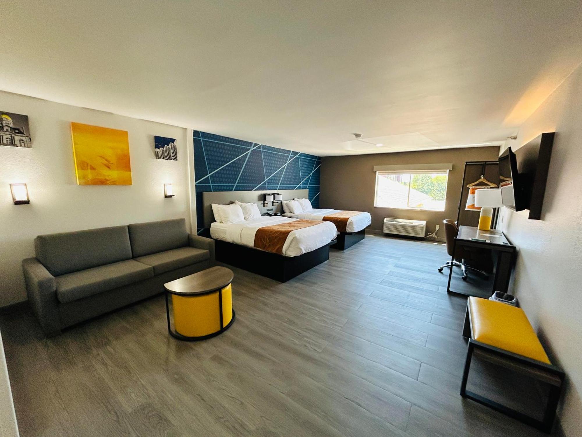 Comfort Suites Terre Haute University Area Εξωτερικό φωτογραφία