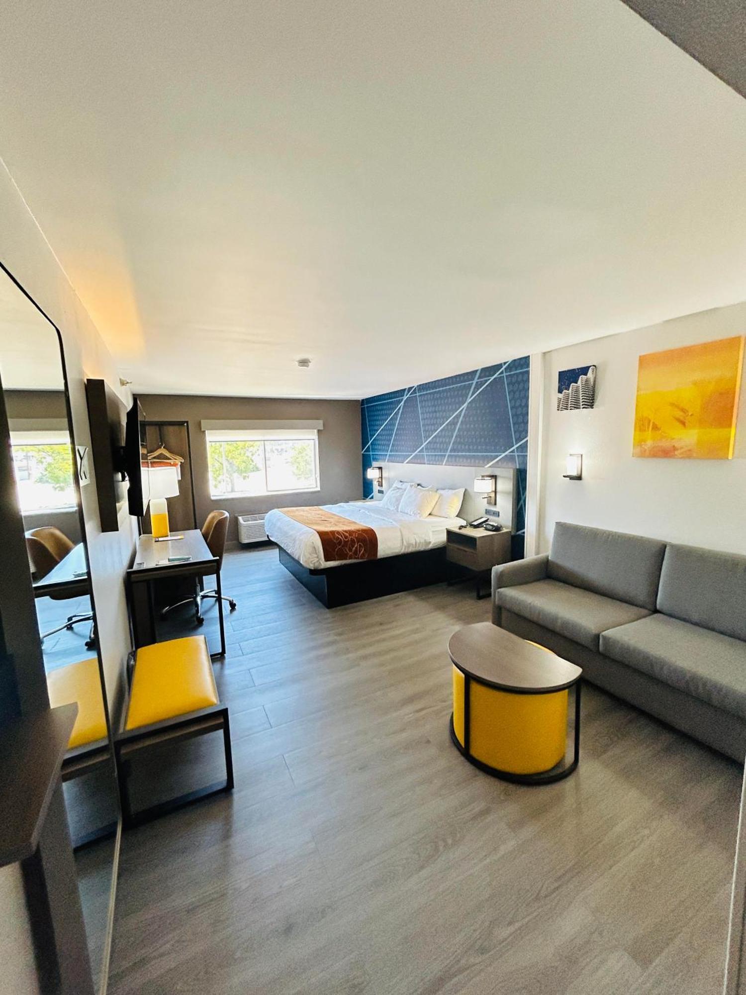 Comfort Suites Terre Haute University Area Εξωτερικό φωτογραφία
