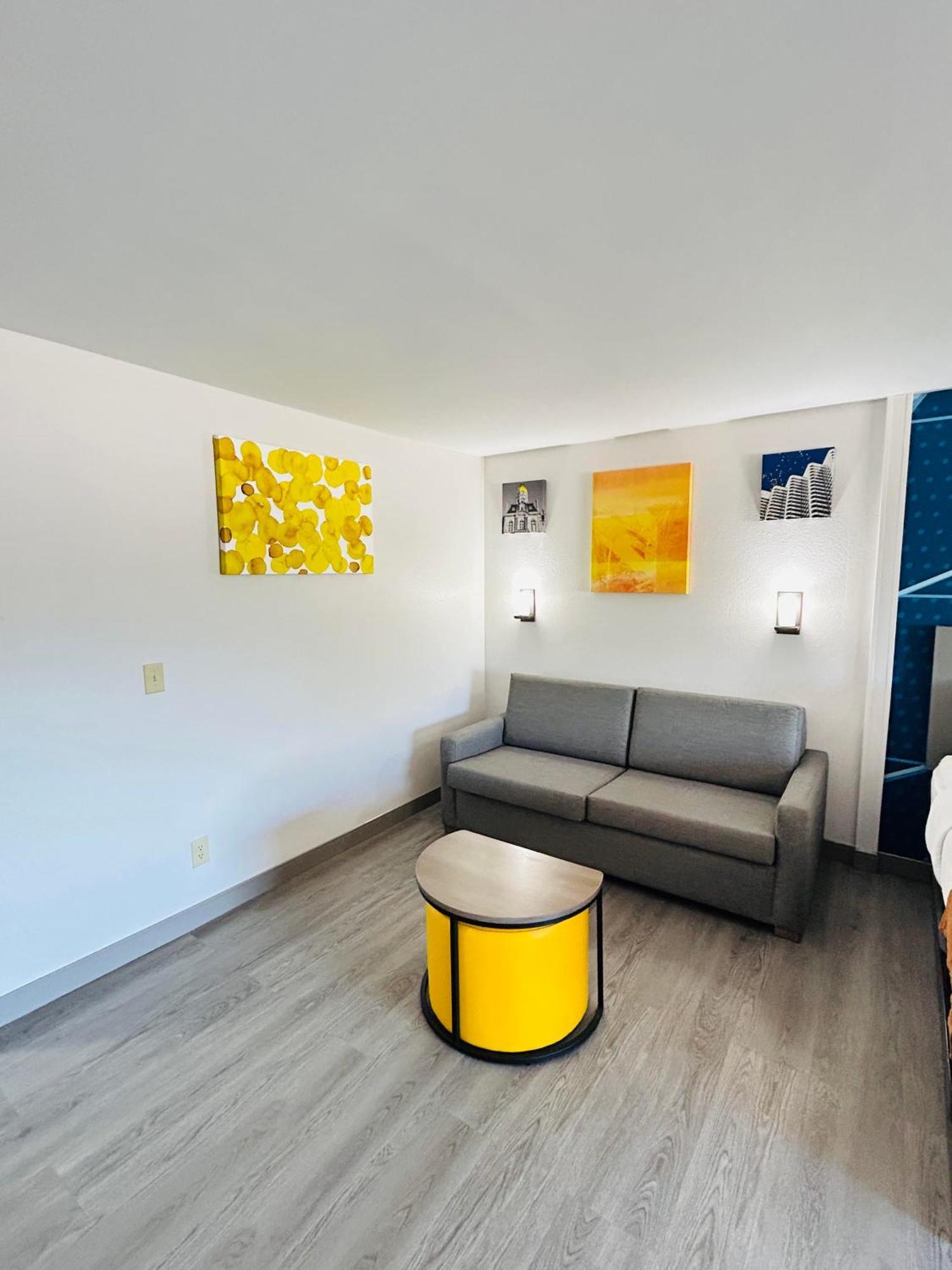 Comfort Suites Terre Haute University Area Εξωτερικό φωτογραφία