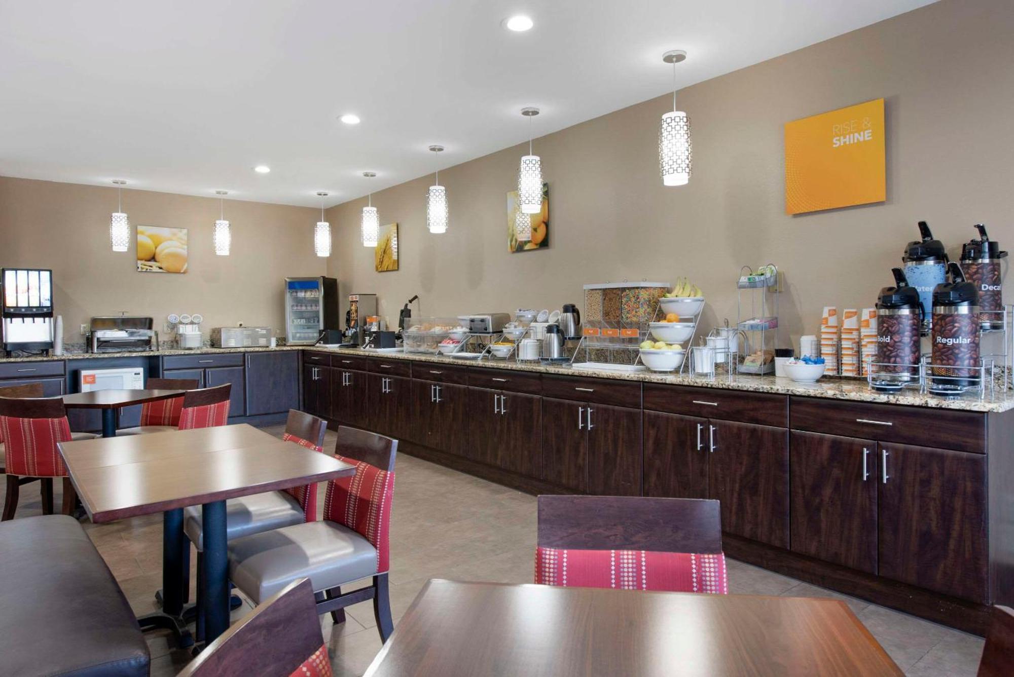 Comfort Suites Terre Haute University Area Εξωτερικό φωτογραφία